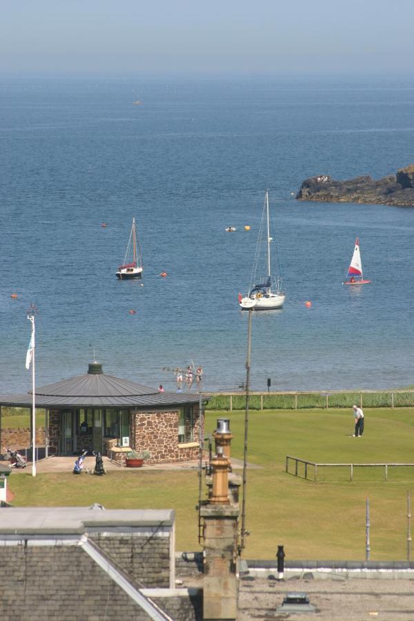 No 10 Royal Apartments North Berwick Exterior photo